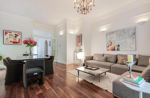 Frognal and Fitzjohns Apartment | The Redington Royal