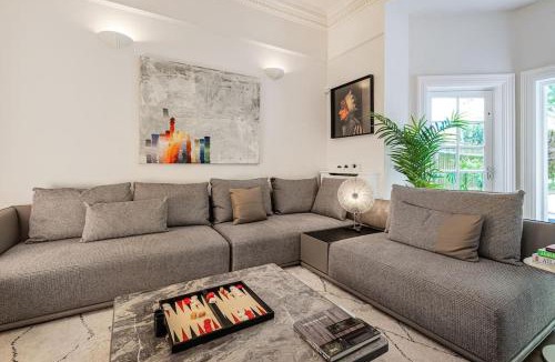 Frognal and Fitzjohns Apartment | The Redington Royal