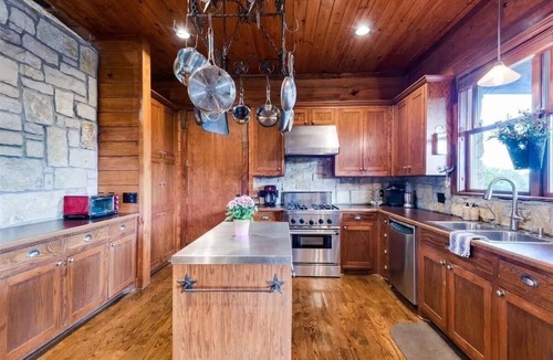 Era House | The Redwood Lodge – On a Majestic 25-Acre Estate