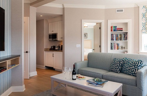 Stone Harbor Hotel | The Reeds at Shelter Haven