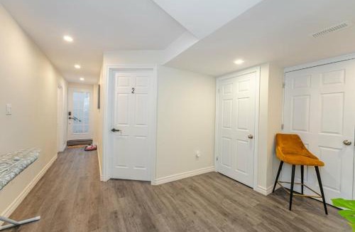 Oakville House | The Refined Oak - Cozy Lower Retreat