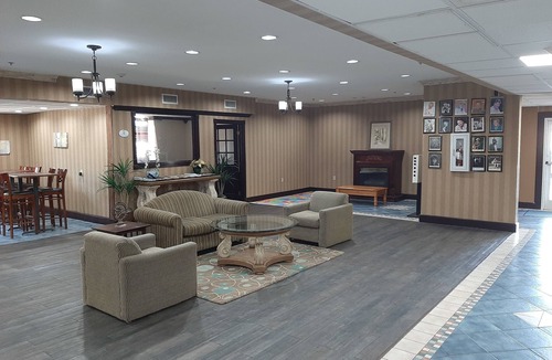 Carthage Hotel | The Regal Hotel