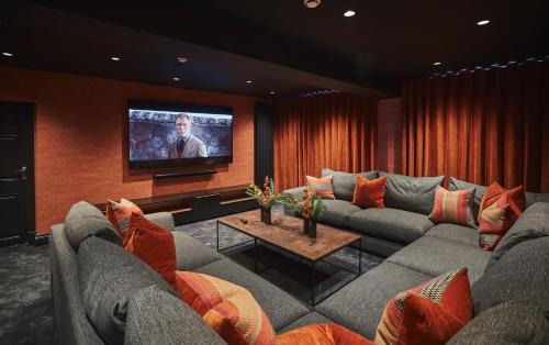 Chester House | The Regency by Birch Stays