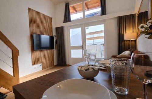 Thun Apartment | The Regent I Central I Castle Hill I Thun