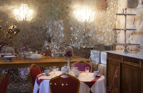 Murviel-les-Beziers Other | The "Reine Margot" room