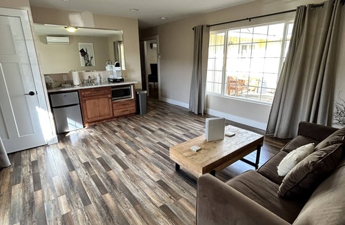 Medford House | The Rellik House and Winery