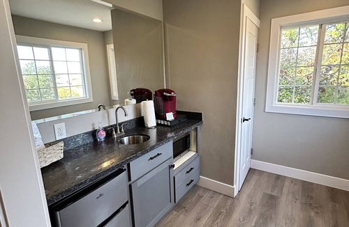 Medford House | The Rellik House and Winery