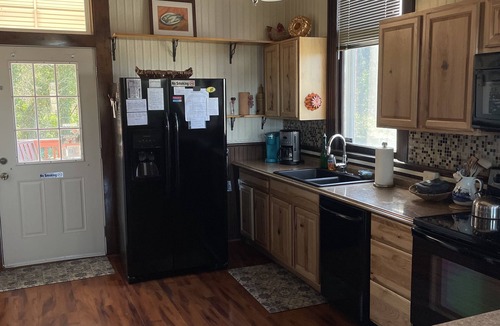 Capeville House | The Reserve Lodge” Fish-Beach-Play-Stay