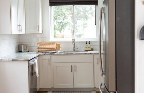 Lancaster House | The Reservoir Inn: A peaceful townhome on the outskirts of Lancaster City