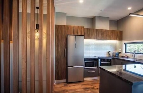 Fitzroy Apartment | The Residence Apartment Five - With Spa Bath