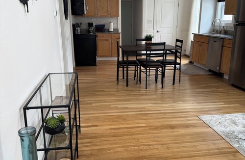 Quincy House | The Residence on Cranch 1