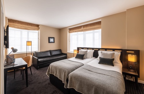 Westminster Hotel | The Resident Victoria