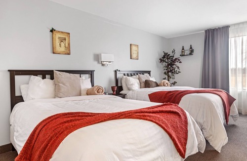 St-Albert House | The Restauparc Motel! A relaxing and affordable experience.