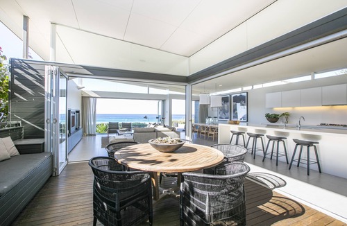 North Avoca House | The Retreat at North Avoca - Absolute Beachfront