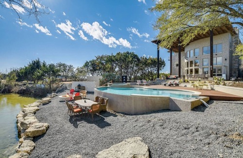Barton Creek Highlands House | The Retreat at Crystal Creek - 8 miles to Downtown