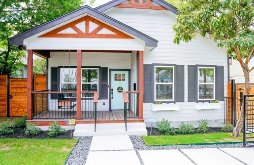 Denver Heights House | The Retreat at Rigsby-All new 3bdrm/2.5 bath