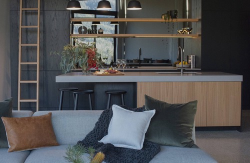 Buxton House | The Retreat B&B, offgrid luxury