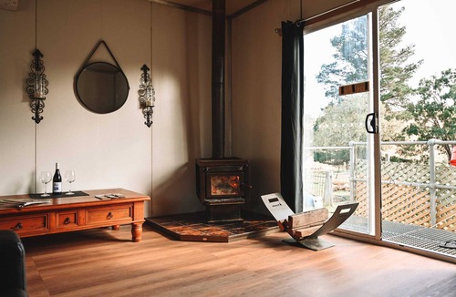 Windeyer Cabin | The Retreat Cabin Sum