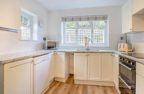 Draethen House | The Retreat Cottage