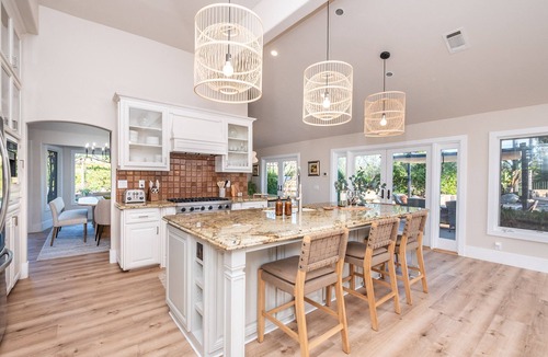 Lake Hodges House | The Retreat: Game Room, Pool Table, Pool & Hot tub