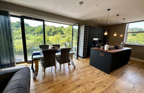 Ainley Top Apartment | The Retreat