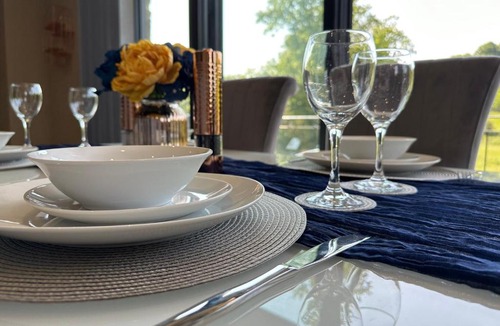 Ainley Top Apartment | The Retreat