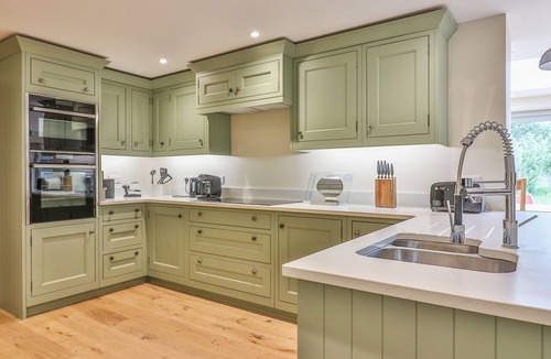 Weston-super-Mare Cottage | THE RETREAT, family friendly, luxury holiday cottage in Lympsham