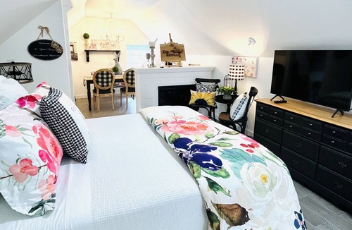Ste Genevieve Apartment | The Retreat Hosted by The Woodworker's Wife