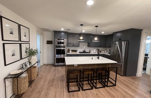 Justin Other | The Retreat on 2nd St
