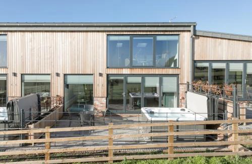 Ticknall House | The Retreat - Ukc3845