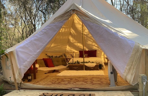 New Caney Cottage | The Retreat