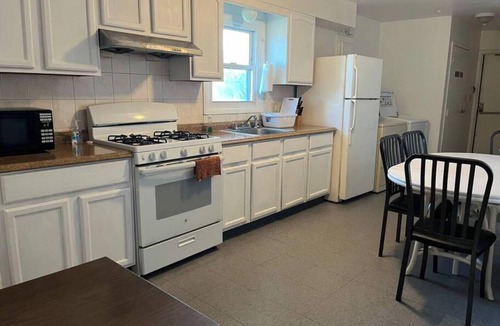 Atlantic City Apartment | “The Retreat” with two balconies free parking