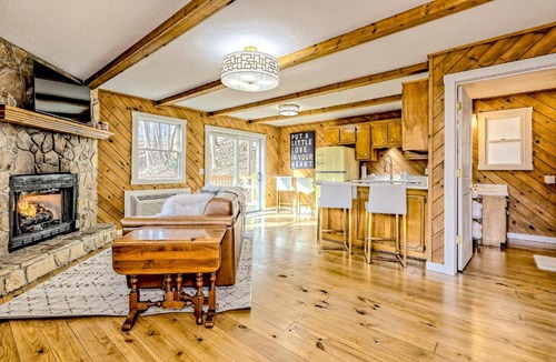 Blairsville House | The Retro