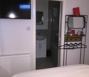 Leeming Bar Hotel | The Reubens