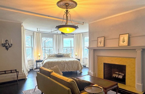 Adams House | The Revival House