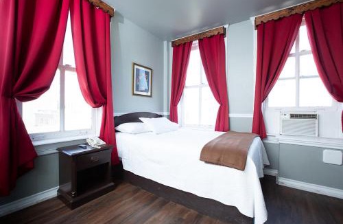 Western Division Hotel | The Rialto Hotel