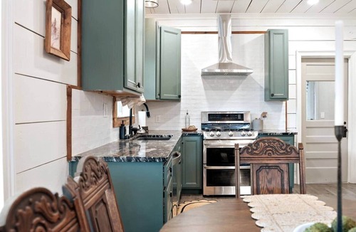 Canyon House | The Riata House