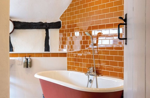 Cranleigh Hotel | The Richard Onslow