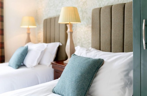 Cranleigh Hotel | The Richard Onslow