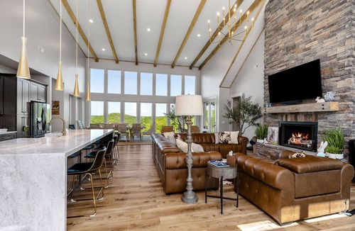 Smithville Ski Chalet | The Ridge Over Looking Center Hill Lake