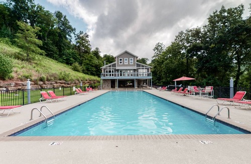 Smithville Ski Chalet | The Ridge Over Looking Center Hill Lake
