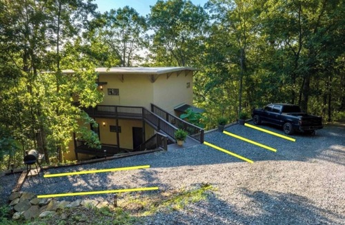 Valley Head Apartment | The Ridge @ The Bluffs