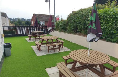 Ware Bed & Breakfast | The Rifle Volunteer