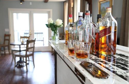 Cambria Hotel | The Rigdon House
