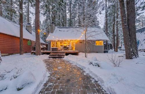Sunnyside Ski Chalet | The Rigi Chalet HOA Beach Access Close to town
