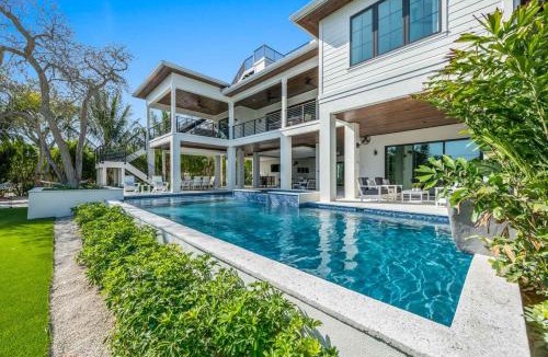 Sarasota House | The Ringling Estate