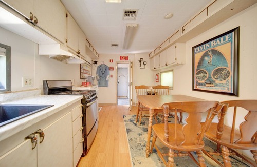 Adrian Furnace Apartment | 'the Ringmaster,' Converted Railcar in Dubois!