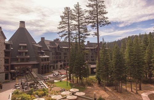 Truckee Villa | The Ritz-Carlton Club, Lake Tahoe (4-bdrm villa near popular skiing areas)