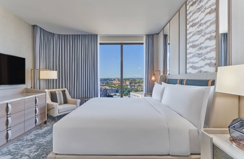Downtown Portland Hotel | The Ritz-Carlton, Portland