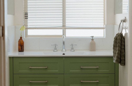 Gordon Bed & Breakfast | The River Block